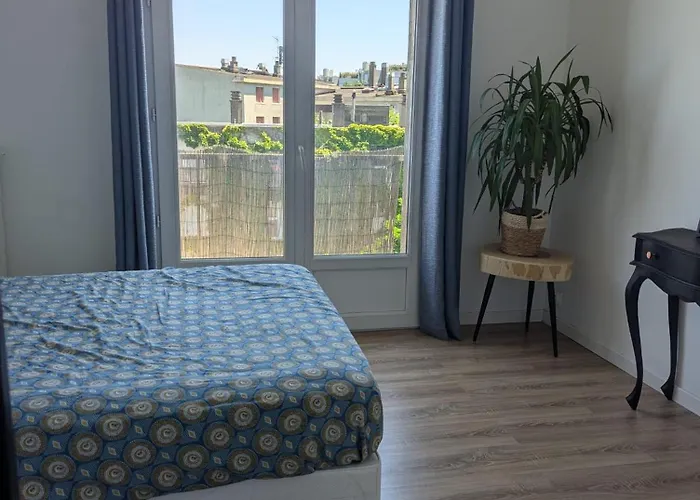 A Louer ベッド・アンド・ブレックファスト 4*